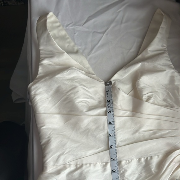 NWT Alfred Sung Size:2 Color: Ivory satin feel - Picture 14 of 14